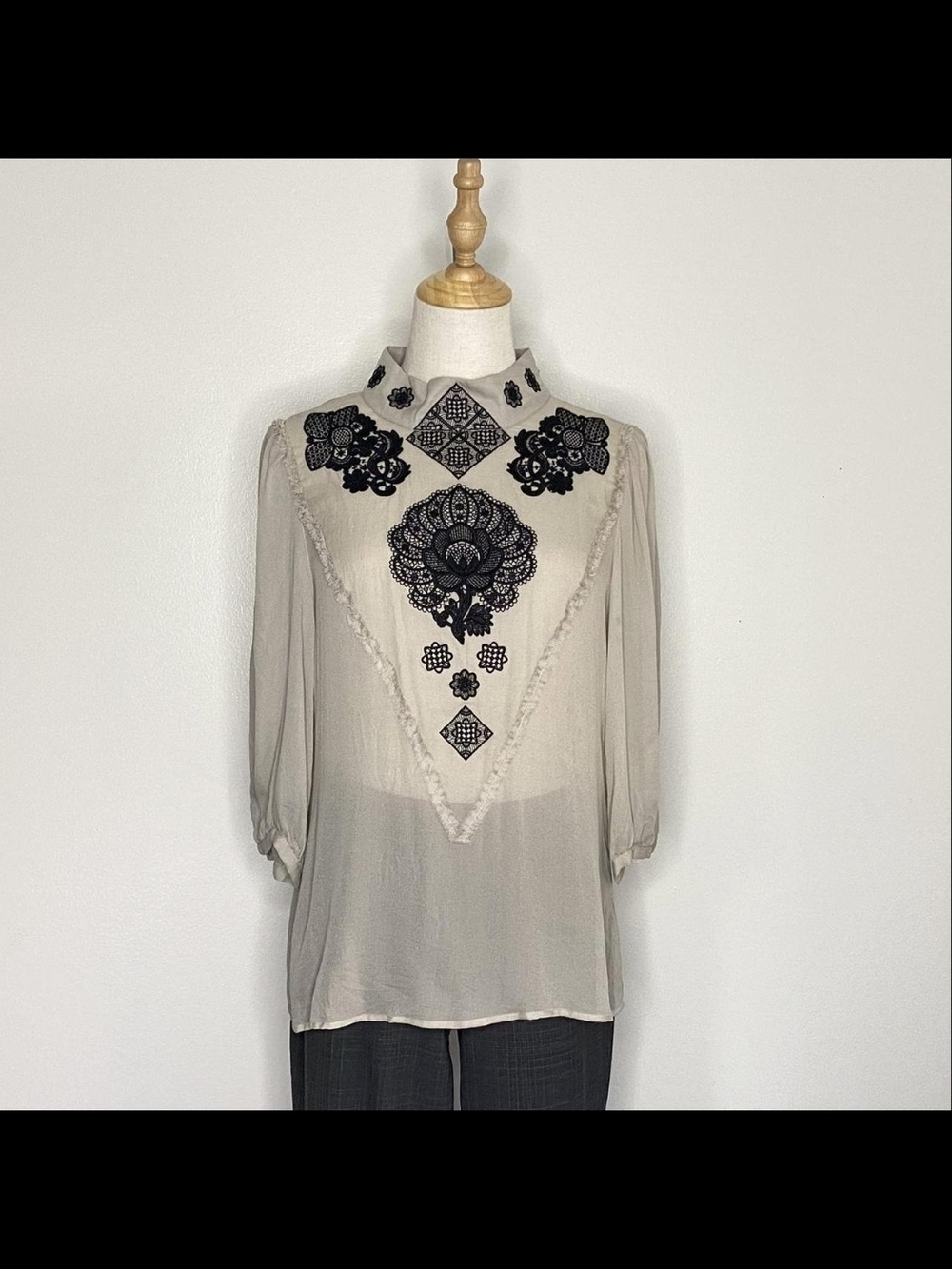 Banana Republic Cream Blouse with Black Embroidered Applique
